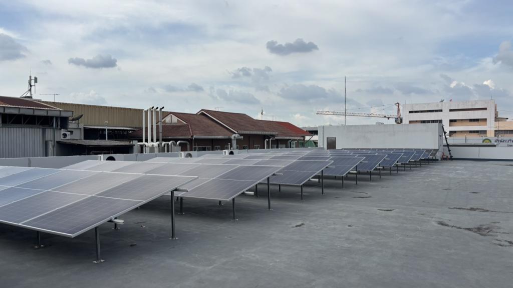 “อธิบดีณัฏฐิญา” ลุยตรวจ Solar Rooftop อาคาร DIPROM Headquarter ถนนพระรามที่ 6 ยกระดับองค์กรสีเขียว รับเทรนด์พลังงานสะอาด
