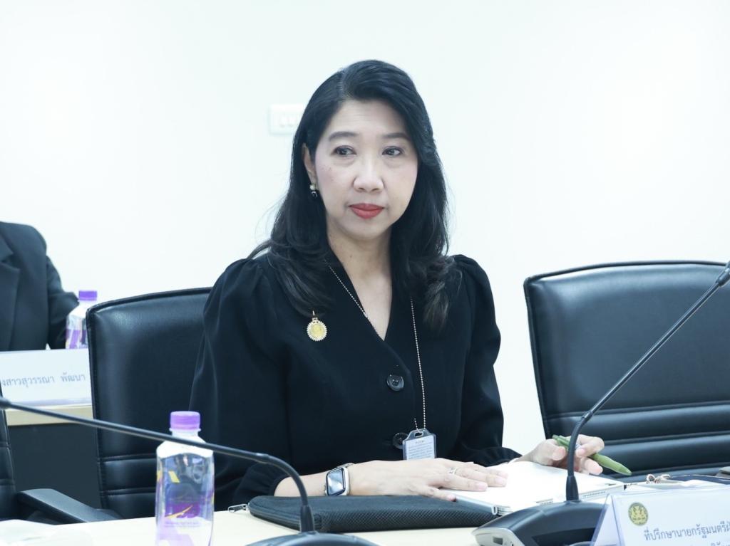 “ดีพร้อม” ร่วมประชุมขับเคลื่อนบอร์ดเศรษฐกิจชุมชนฯ เดินหน้าขับเคลื่อนมาตรการหนุนผู้ประกอบการ ปลดล็อกแหล่งเงินทุน ดัน SME CONNEXT ช่วยบริหารธุรกิจครบวงจร