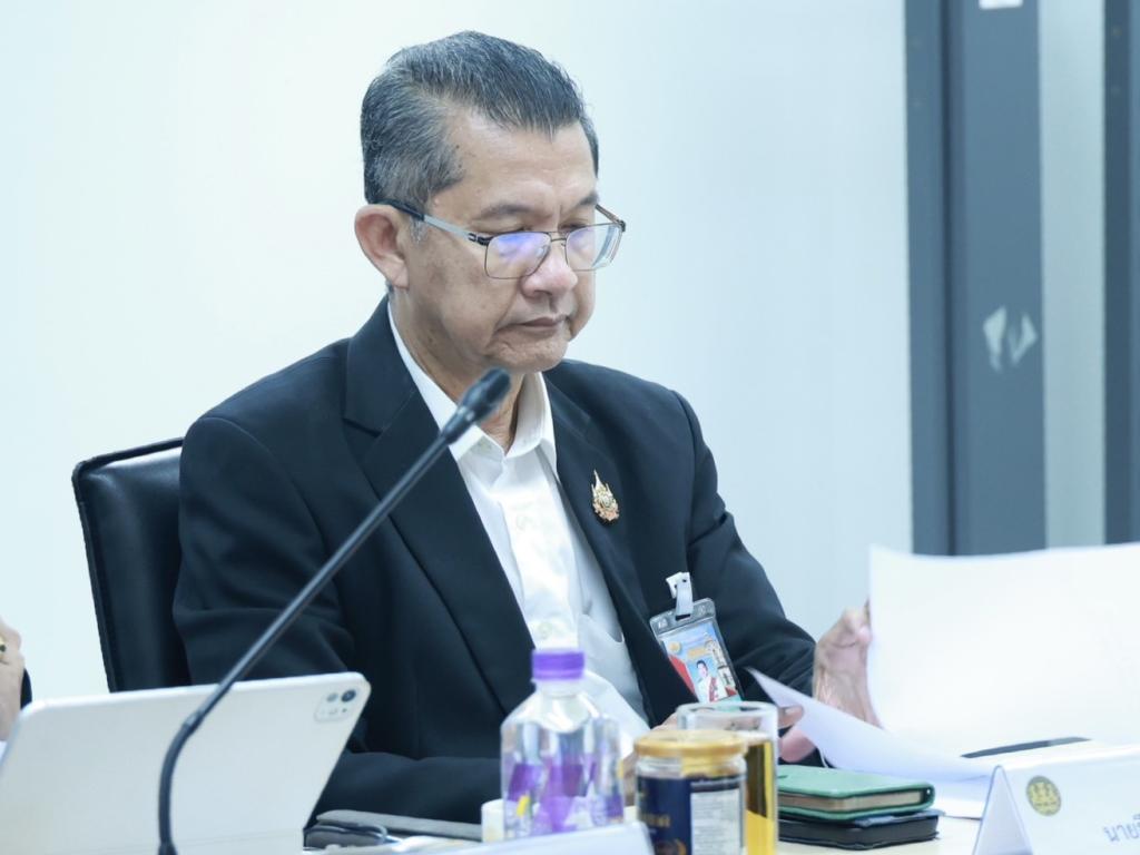 “ดีพร้อม” ร่วมประชุมขับเคลื่อนบอร์ดเศรษฐกิจชุมชนฯ เดินหน้าขับเคลื่อนมาตรการหนุนผู้ประกอบการ ปลดล็อกแหล่งเงินทุน ดัน SME CONNEXT ช่วยบริหารธุรกิจครบวงจร