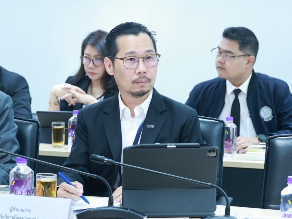 “ดีพร้อม” ร่วมประชุมขับเคลื่อนบอร์ดเศรษฐกิจชุมชนฯ เดินหน้าขับเคลื่อนมาตรการหนุนผู้ประกอบการ ปลดล็อกแหล่งเงินทุน ดัน SME CONNEXT ช่วยบริหารธุรกิจครบวงจร