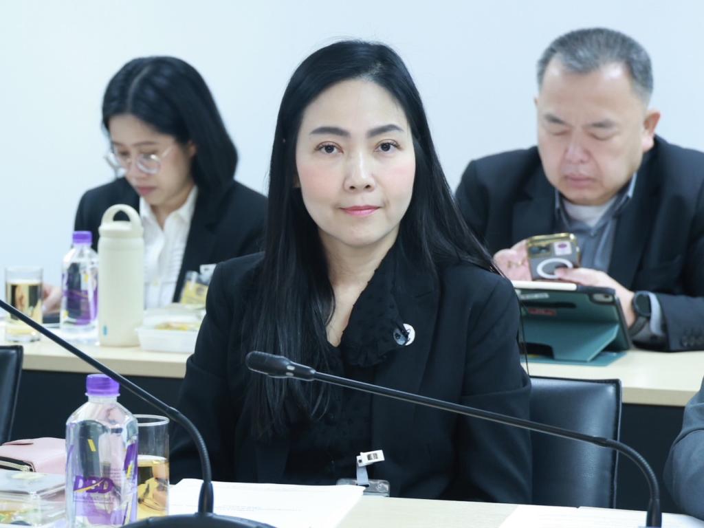 “ดีพร้อม” ร่วมประชุมขับเคลื่อนบอร์ดเศรษฐกิจชุมชนฯ เดินหน้าขับเคลื่อนมาตรการหนุนผู้ประกอบการ ปลดล็อกแหล่งเงินทุน ดัน SME CONNEXT ช่วยบริหารธุรกิจครบวงจร