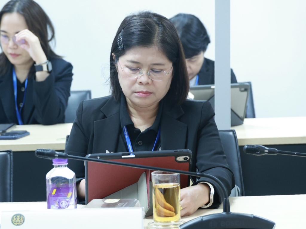 “ดีพร้อม” ร่วมประชุมขับเคลื่อนบอร์ดเศรษฐกิจชุมชนฯ เดินหน้าขับเคลื่อนมาตรการหนุนผู้ประกอบการ ปลดล็อกแหล่งเงินทุน ดัน SME CONNEXT ช่วยบริหารธุรกิจครบวงจร