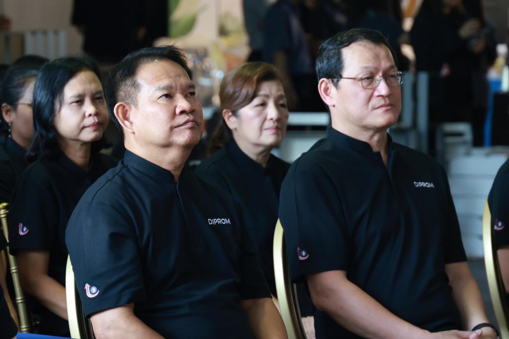 “อธิบดีณัฏฐิญา” เปิดร้าน งาน DIPROM FAIR 2026 ช้อปฟิน สินค้าดี ช่วย SMEs ฝ่าวิกฤตอุทกภัย เติมโอกาส เพิ่มช่องทางตลาดให้ผู้ประกอบการไทย