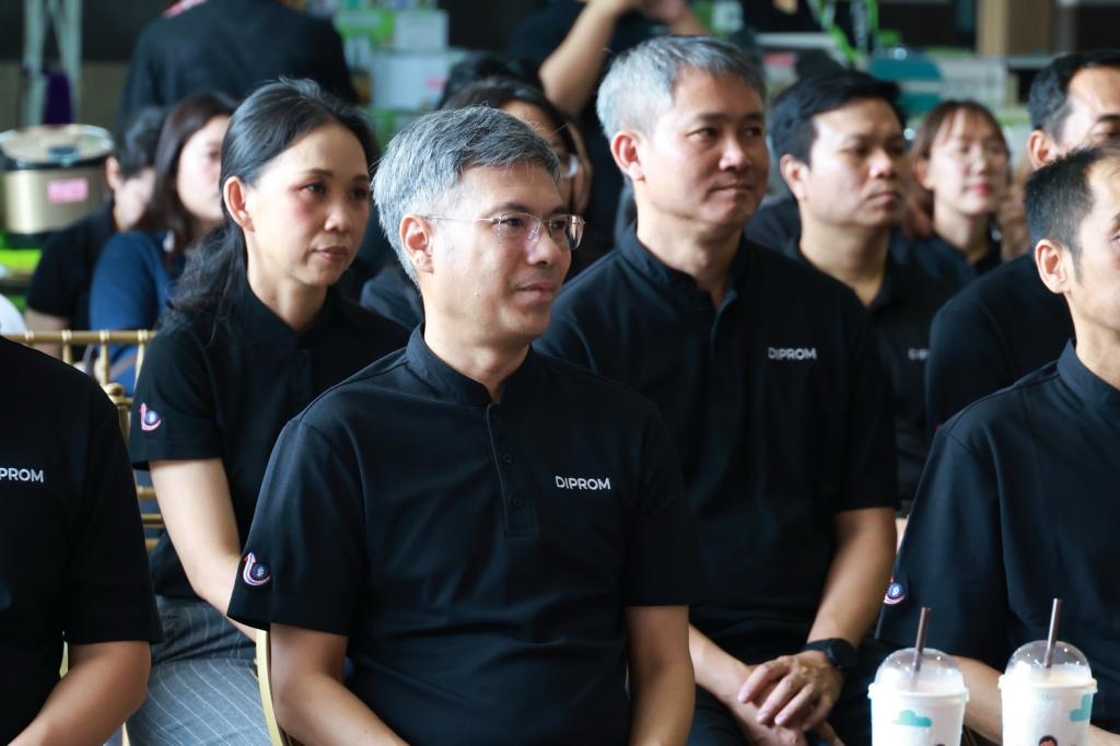 “อธิบดีณัฏฐิญา” เปิดร้าน งาน DIPROM FAIR 2026 ช้อปฟิน สินค้าดี ช่วย SMEs ฝ่าวิกฤตอุทกภัย เติมโอกาส เพิ่มช่องทางตลาดให้ผู้ประกอบการไทย