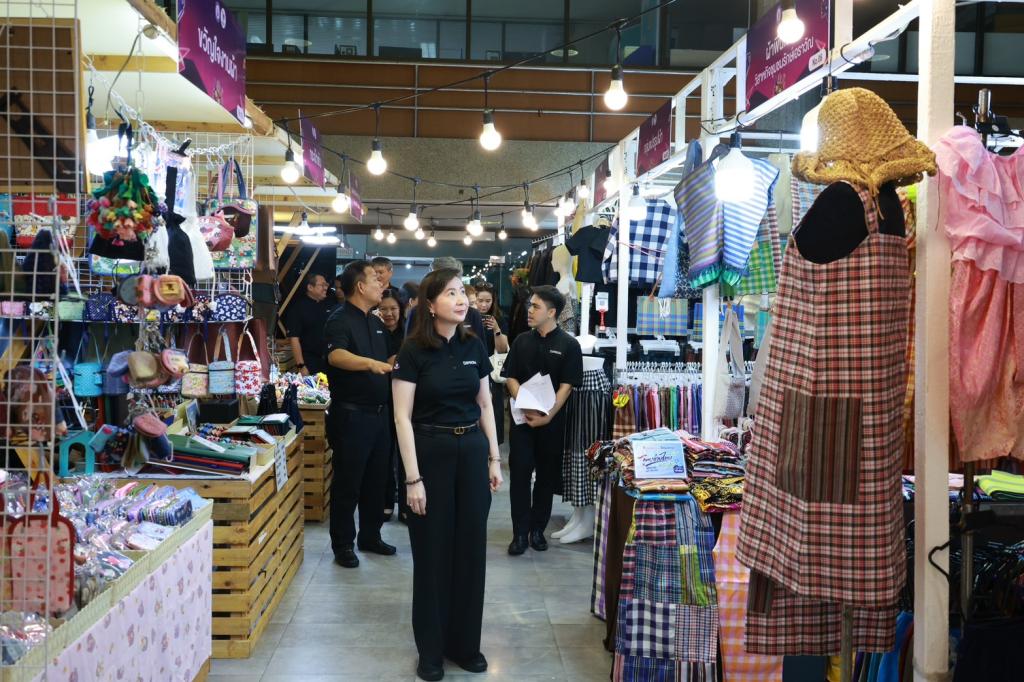“อธิบดีณัฏฐิญา” เปิดร้าน งาน DIPROM FAIR 2026 ช้อปฟิน สินค้าดี ช่วย SMEs ฝ่าวิกฤตอุทกภัย เติมโอกาส เพิ่มช่องทางตลาดให้ผู้ประกอบการไทย