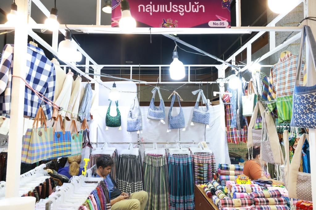 “อธิบดีณัฏฐิญา” เปิดร้าน งาน DIPROM FAIR 2026 ช้อปฟิน สินค้าดี ช่วย SMEs ฝ่าวิกฤตอุทกภัย เติมโอกาส เพิ่มช่องทางตลาดให้ผู้ประกอบการไทย