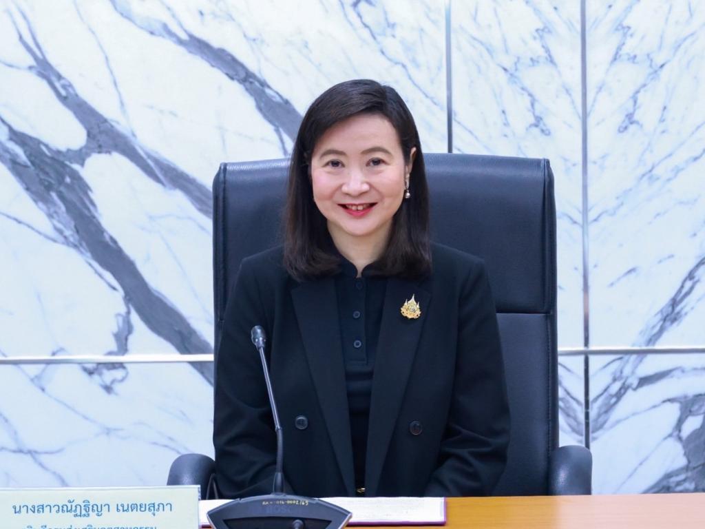 “อธิบดีณัฏฐิญา” นำทีมดีพร้อม ปูฐานองค์กรคาร์บอนต่ำ ชู “CFO DIPROM” สร้างองค์ความรู้ส่งต่อ SME พร้อมขับเคลื่อนเศรษฐกิจสู่ความยั่งยืน