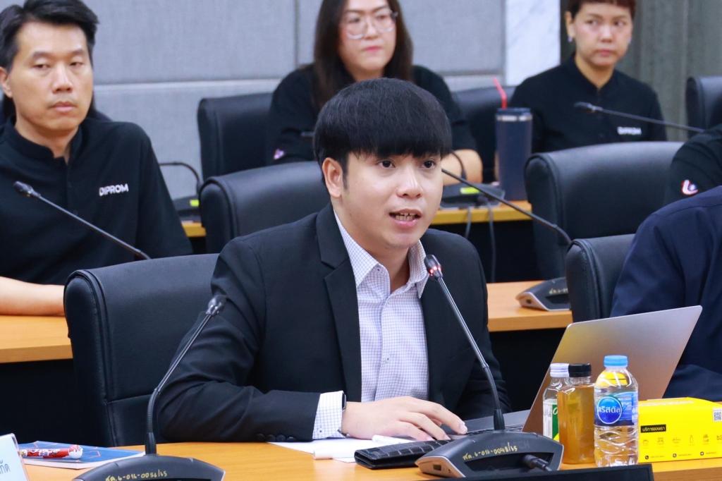 “อธิบดีณัฏฐิญา” นำทีมดีพร้อม ปูฐานองค์กรคาร์บอนต่ำ ชู “CFO DIPROM” สร้างองค์ความรู้ส่งต่อ SME พร้อมขับเคลื่อนเศรษฐกิจสู่ความยั่งยืน