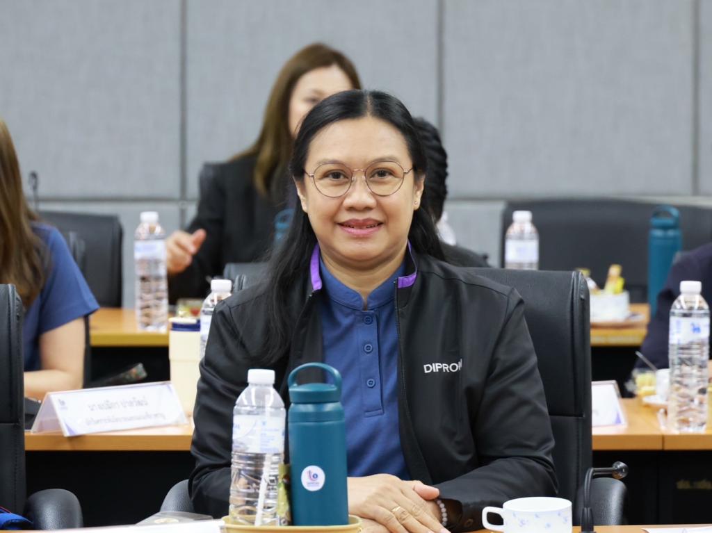 “อธิบดีณัฏฐิญา” แท็คทีมดีพร้อม เตรียมเดินเครื่อง ปี 70 ยกระดับศักยภาพ ผปก.ไทย ทุกมิติ พร้อมเร่งฟื้นฟูผู้ประกอบการประสบอุทกภัยโดยเร็ว