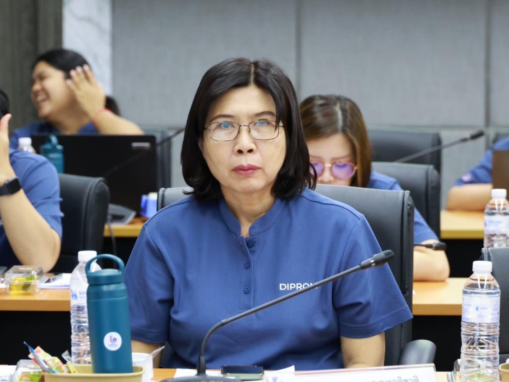 “อธิบดีณัฏฐิญา” แท็คทีมดีพร้อม เตรียมเดินเครื่อง ปี 70 ยกระดับศักยภาพ ผปก.ไทย ทุกมิติ พร้อมเร่งฟื้นฟูผู้ประกอบการประสบอุทกภัยโดยเร็ว