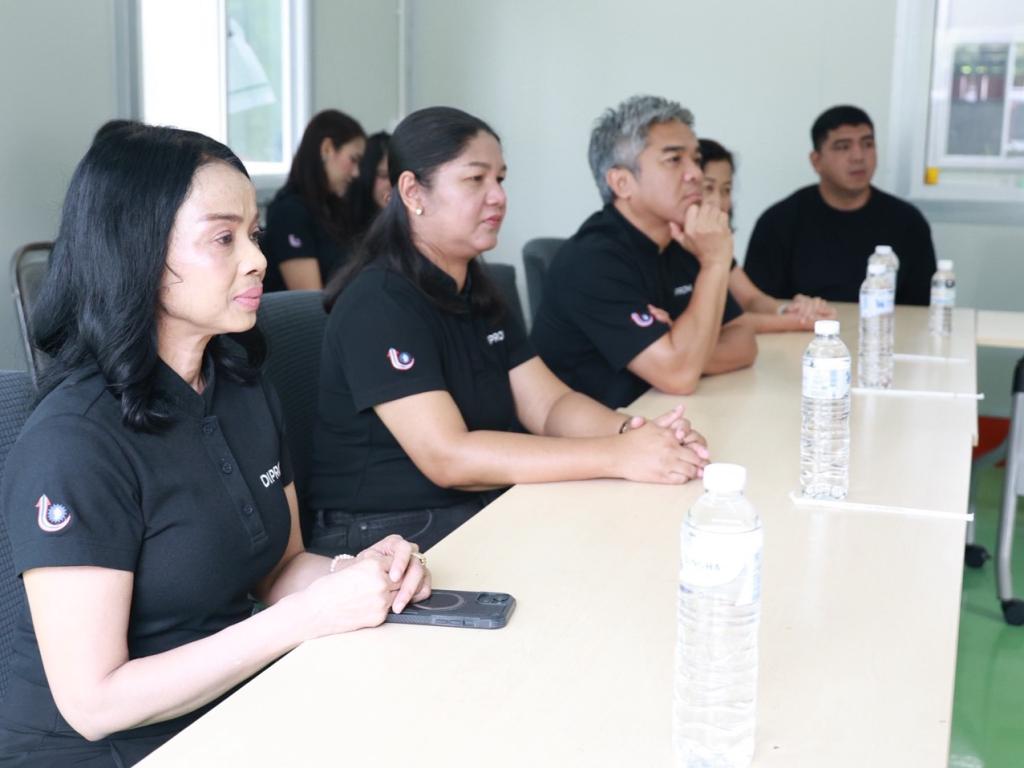 “รองอธิบดีดุสิต” ลงพื้นที่สุราษฎร์ฯ เยี่ยม Success Case ดีพร้อม ชู AI Automation ลดต้นทุน หนุน SME ฟื้นธุรกิจด้วยการตลาดดิจิทัล