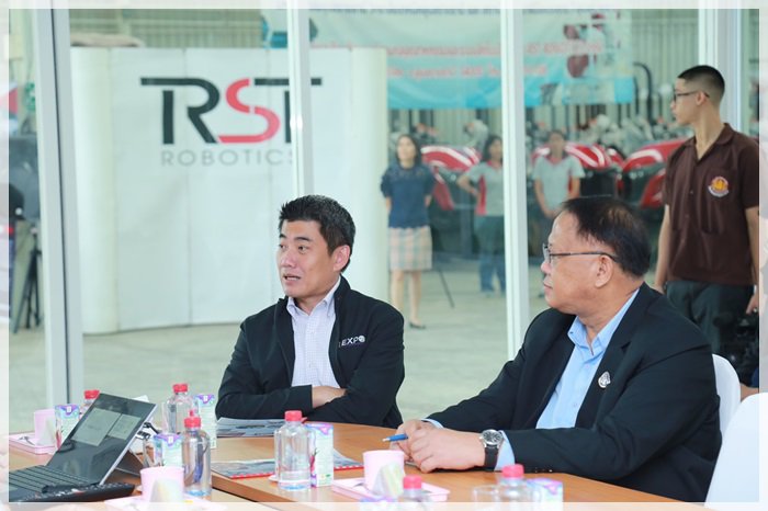 “รสอ.ภาสกร” นำคณะสื่อมวลชนบุกเมืองอุบลฯ ชมต้นแบบบริษัทฯ ระบบออโตเมชัน พร้อมเร่งผลักดันผู้ประกอบการไทยสู่อุตสาหกรรมอัจฉริยะ