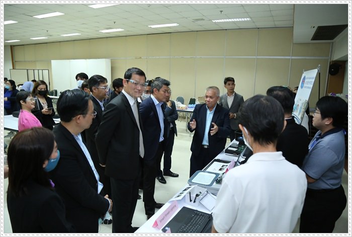 กสอ. โชว์การยกระดับศักยภาพ SMEs หุ่นยนต์และระบบอัตโนมัติสู่คลัสเตอร์ 4.0 