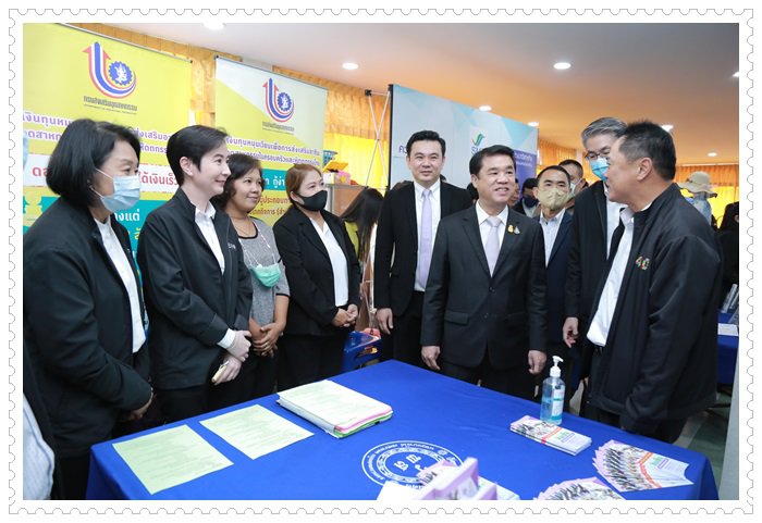 "สุริยะ" ดึง กสอ.เปิดคอร์สระยะสั้นผลิตผ้ามัดย้อม ลงพื้นที่ชุมชนบางแคเพิ่มรายได้-สร้างอาชีพใหม่