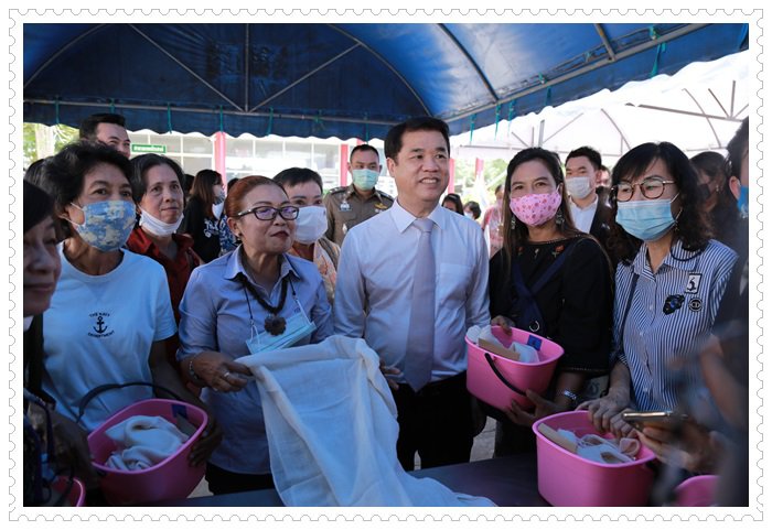 "สุริยะ" ดึง กสอ.เปิดคอร์สระยะสั้นผลิตผ้ามัดย้อม ลงพื้นที่ชุมชนบางแคเพิ่มรายได้-สร้างอาชีพใหม่