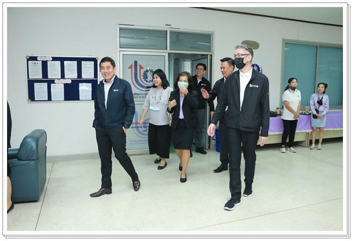 “อธิบดีณัฐพล” บินตรงเมืองรถม้า ตรวจเยี่ยมและมอบนโยบายแก่บุคลากร ศว.กสอ. พร้อมเน้นย้ำการปรับกระบวนการทำงานให้เกิดประสิทธิผลสูงสุด