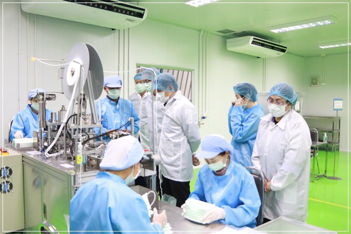 "อธิบดีณัฐพล" ตรวจเยี่ยมสถานประกอบการด้านการแพทย์ถิ่นลำพูน 