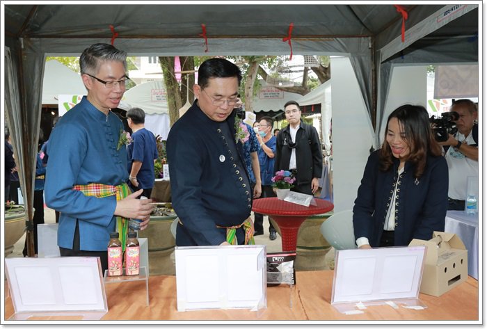 “กสอ. จับมือ สทบ.”ลงพื้นที่ชัยนาทคิกออฟโปรเจกต์ปั้นแบรนด์ 4 ชุมชน ติดอาวุธอง์ความรู้ร่วมพัฒนาผลิตภัณฑ์กระตุ้นเศรษฐกิจฐานราก