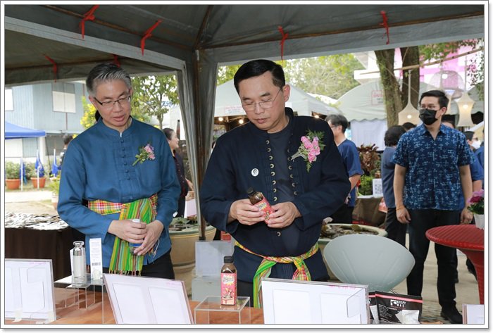 “กสอ. จับมือ สทบ.”ลงพื้นที่ชัยนาทคิกออฟโปรเจกต์ปั้นแบรนด์ 4 ชุมชน ติดอาวุธอง์ความรู้ร่วมพัฒนาผลิตภัณฑ์กระตุ้นเศรษฐกิจฐานราก