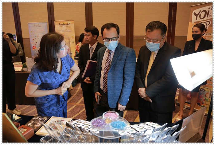 กสอ. ดัน เอสเอ็มอีไทย พิชิตโควิด-19 ด้วยตลาดออนไลน์ สร้างผลประกอบการโตจริง กระตุ้นยอดขายได้มากกว่า 330 ล้านบาท