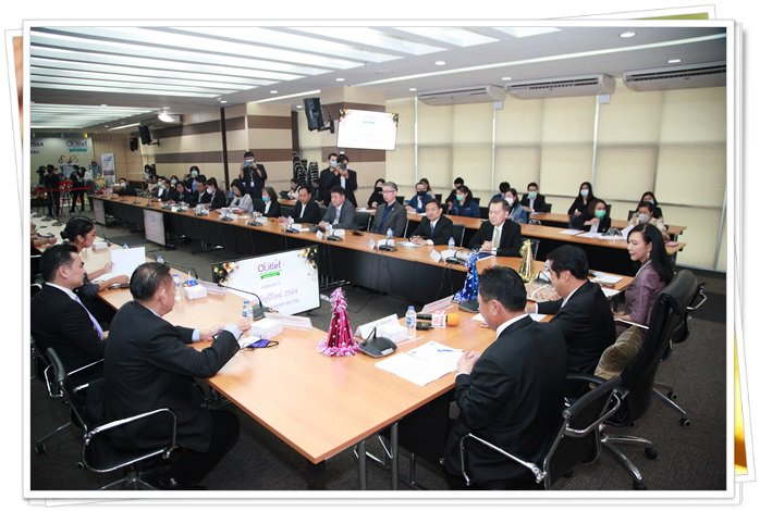 “อธิบดีณัฐพล” ร่วมแถลงข่าว กระทรวงอุตฯ จัดแคมเปญมอบของขวัญปีใหม่ 2564 ยกขบวนสินค้าราคาโรงงาน คาดมีเงินสะพัดกว่า 50 ล้านบาท