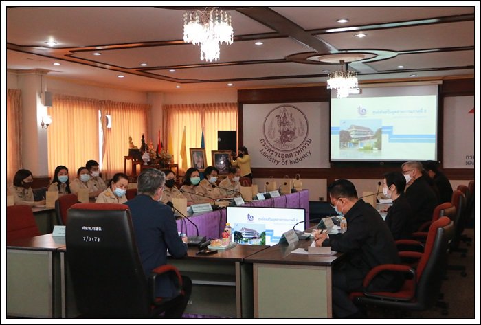 “อธิบดีณัฐพล” ลงพื้นที่เมืองสุพรรณ ตรวจเยี่ยมและมอบนโยบายแก่บุคลากร ศภ.8 กสอ. พร้อมเน้นย้ำการปรับกระบวนการทำงานให้เกิดประสิทธิผลสูงสุด