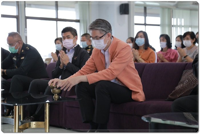 “อธิบดีณัฐพล” นำพลพรรค กสอ. บวรสรวงสิ่งศักดิ์สิทธิ์และทำบุญ ครบรอบ 79 ปี กช.กสอ.