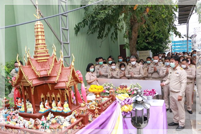 “แม่ทัพณัฐพล” นำพลพรรค กสอ. บวรสรวงสิ่งศักดิ์สิทธิ์ ครบรอบ 79 ปี กสอ.