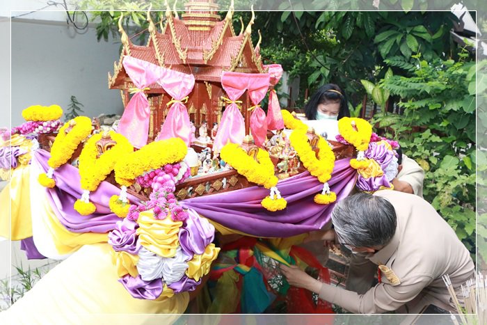 “แม่ทัพณัฐพล” นำพลพรรค กสอ. บวรสรวงสิ่งศักดิ์สิทธิ์ ครบรอบ 79 ปี กสอ.