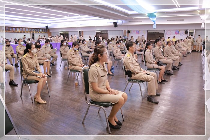 “อธิบดีณัฐพล” มอบโล่และประกาศเกียรติคุณ “คนดี ศรี กสอ.” แก่ข้าราชการและเจ้าหน้าที่ กสอ. ประจำปี 2563