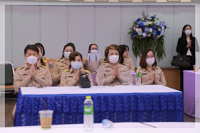 “แม่ทัพ กสอ.” นำพลพรรคทำบุญเลี้ยงพระ เนื่องในโอกาสครบรอบ 79 ปี กสอ. 