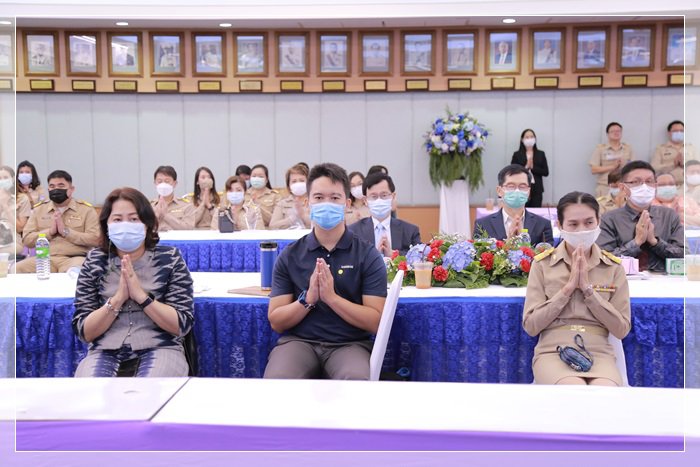 “แม่ทัพ กสอ.” นำพลพรรคทำบุญเลี้ยงพระ เนื่องในโอกาสครบรอบ 79 ปี กสอ. 