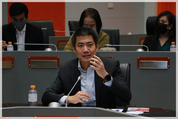 “รองภาสกร” นั่งหัวโต๊ะระดมสมองราชวิทยาลัยจุฬาภรณ์และคลัสเตอร์การแพทย์ฯ หวังต่อยอดนวัตกรรมทางการแพทย์สู่เชิงพาณิชย์