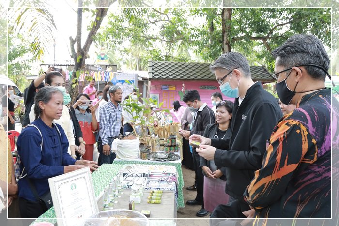 “อธิบดีณัฐพล” บินตรงเมืองคอน ชมต้นแบบชุมชน CIV พร้อมดึงนักศึกษาต่อยอดอัตลักษณ์วิถีถิ่นเชื่อมโยงการท่องเที่ยวผ่านพลังโซเชียลมีเดีย 