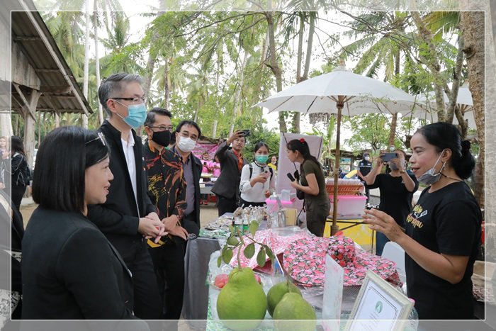 “อธิบดีณัฐพล” บินตรงเมืองคอน ชมต้นแบบชุมชน CIV พร้อมดึงนักศึกษาต่อยอดอัตลักษณ์วิถีถิ่นเชื่อมโยงการท่องเที่ยวผ่านพลังโซเชียลมีเดีย 