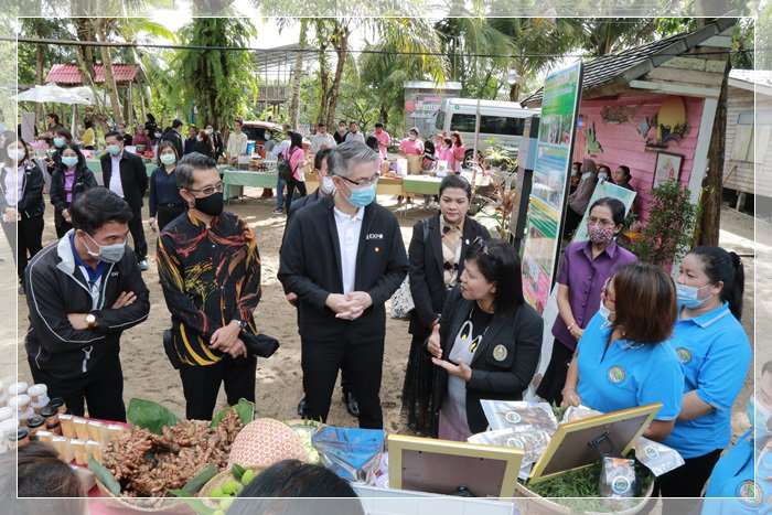 “อธิบดีณัฐพล” บินตรงเมืองคอน ชมต้นแบบชุมชน CIV พร้อมดึงนักศึกษาต่อยอดอัตลักษณ์วิถีถิ่นเชื่อมโยงการท่องเที่ยวผ่านพลังโซเชียลมีเดีย 