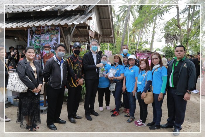 “อธิบดีณัฐพล” บินตรงเมืองคอน ชมต้นแบบชุมชน CIV พร้อมดึงนักศึกษาต่อยอดอัตลักษณ์วิถีถิ่นเชื่อมโยงการท่องเที่ยวผ่านพลังโซเชียลมีเดีย 