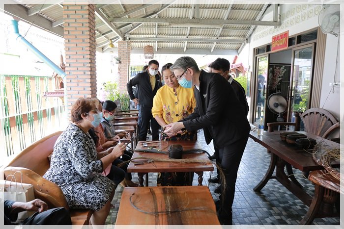 “อธิบดีณัฐพล”’ นำทีมดีพร้อมลงพื้นที่เยี่ยมชมอัตลักษณ์และภูมิปัญญาขึ้นชื่อคนเมืองคอน