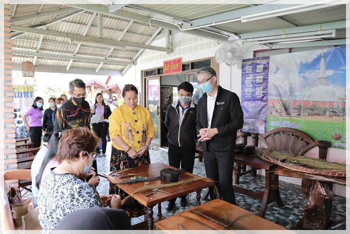 “อธิบดีณัฐพล”’ นำทีมดีพร้อมลงพื้นที่เยี่ยมชมอัตลักษณ์และภูมิปัญญาขึ้นชื่อคนเมืองคอน