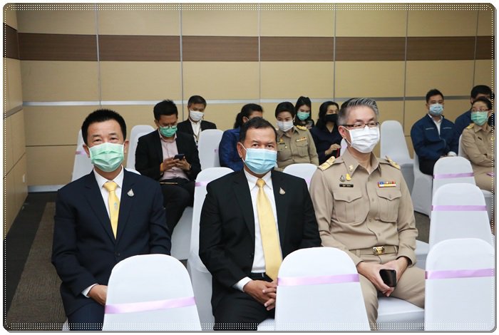 อธิบดีณัฐพล ร่วมแสดงความยินดีกับข้าราชการพลเรือนดีเด่น ประจำปี 2563