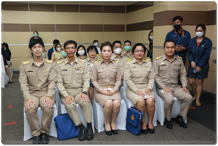 อธิบดีณัฐพล ร่วมแสดงความยินดีกับข้าราชการพลเรือนดีเด่น ประจำปี 2563