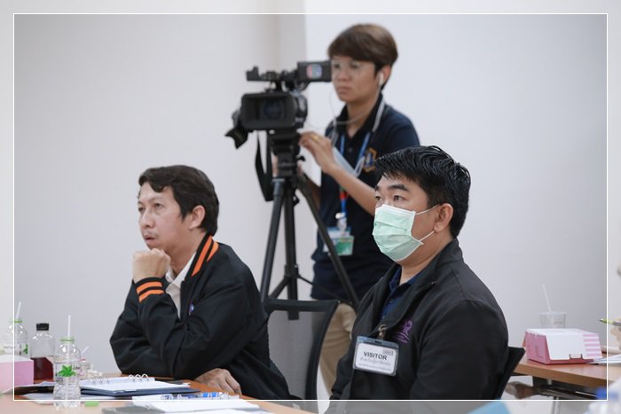 ดีพร้อมลงพื้นที่กรุงเก่า โชว์ผลสำเร็จปั้น SMEs สู่ B2C ฝ่าวิกฤตโควิด-19 พร้อมงัดไม้เด็ด STI 3 มาตรการ ช่วยธุรกิจไทยเต็มเหนี่ยว