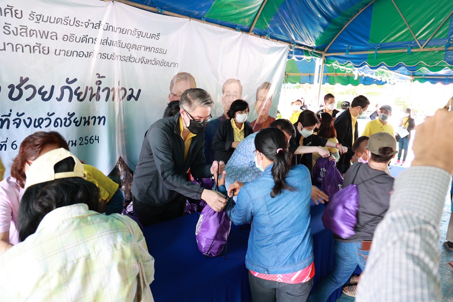 “อธิบดีณัฐพล” นำพลพรรคดีพร้อม ร่วมทีมจังหวัดชัยนาท นายกฯ อนุสรณ์ รุดลงพื้นที่ ต.หาดอาษา (จุดที่ 2) อ.สรรพยา จ.ชัยนาท