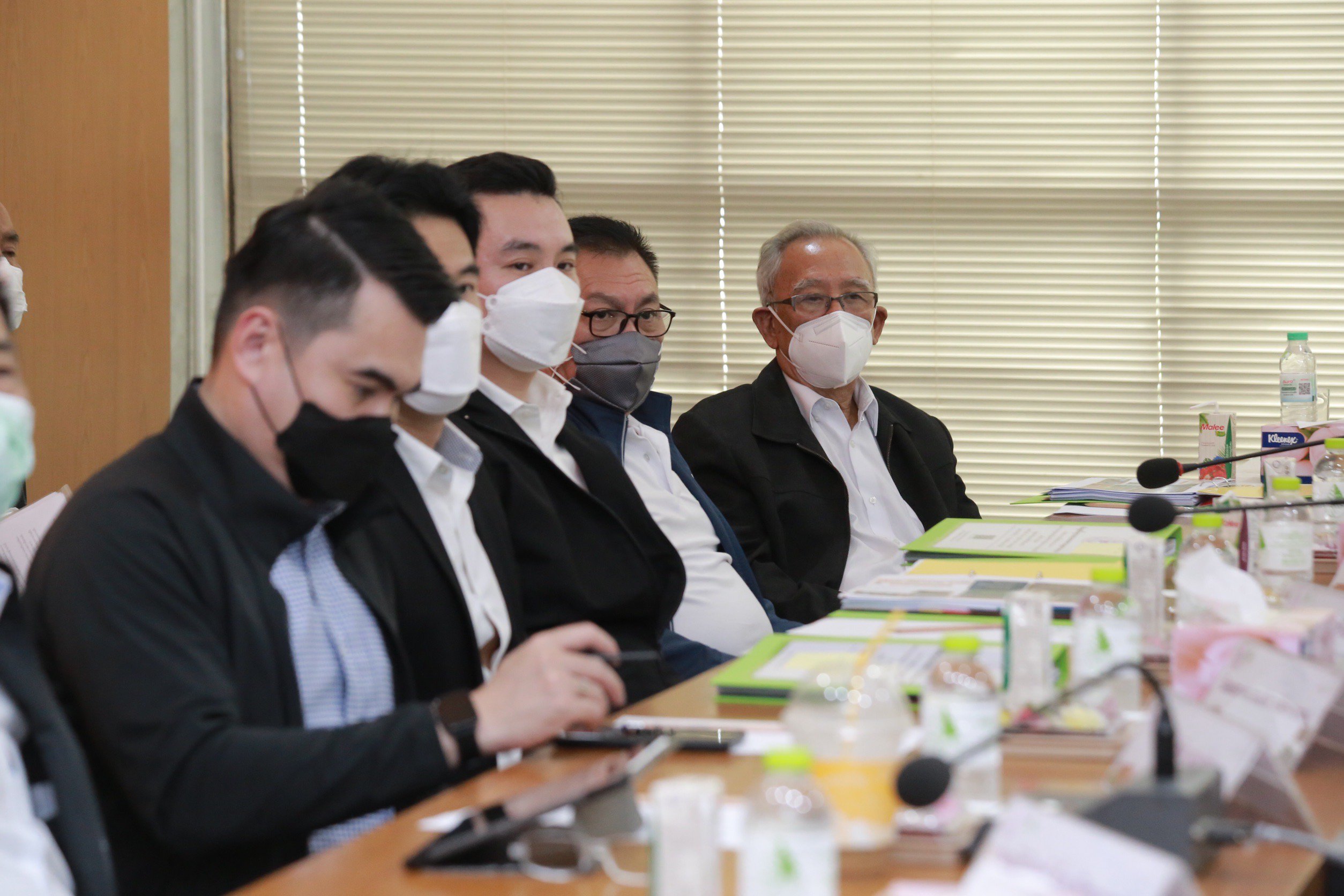“อธิบดีณัฐพล” บินตรงกระบี่ ร่วมคณะ รมว.อุตฯ ตรวจเยี่ยมอุตฯ แปรรูปไม้ยาง พร้อมเร่งยกระดับผลิตภาพด้วยระบบออโตเมชั่น รองรับ BCG 