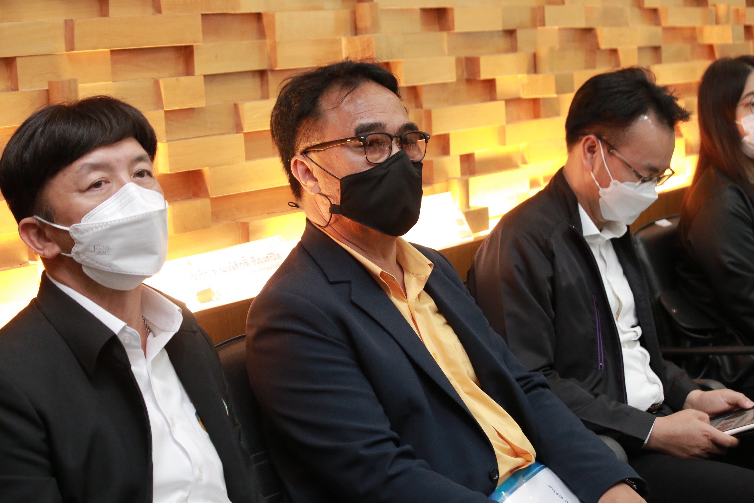 “อธิบดีณัฐพล” บินตรงกระบี่ ร่วมคณะ รมว.อุตฯ ตรวจเยี่ยมอุตฯ แปรรูปไม้ยาง พร้อมเร่งยกระดับผลิตภาพด้วยระบบออโตเมชั่น รองรับ BCG 