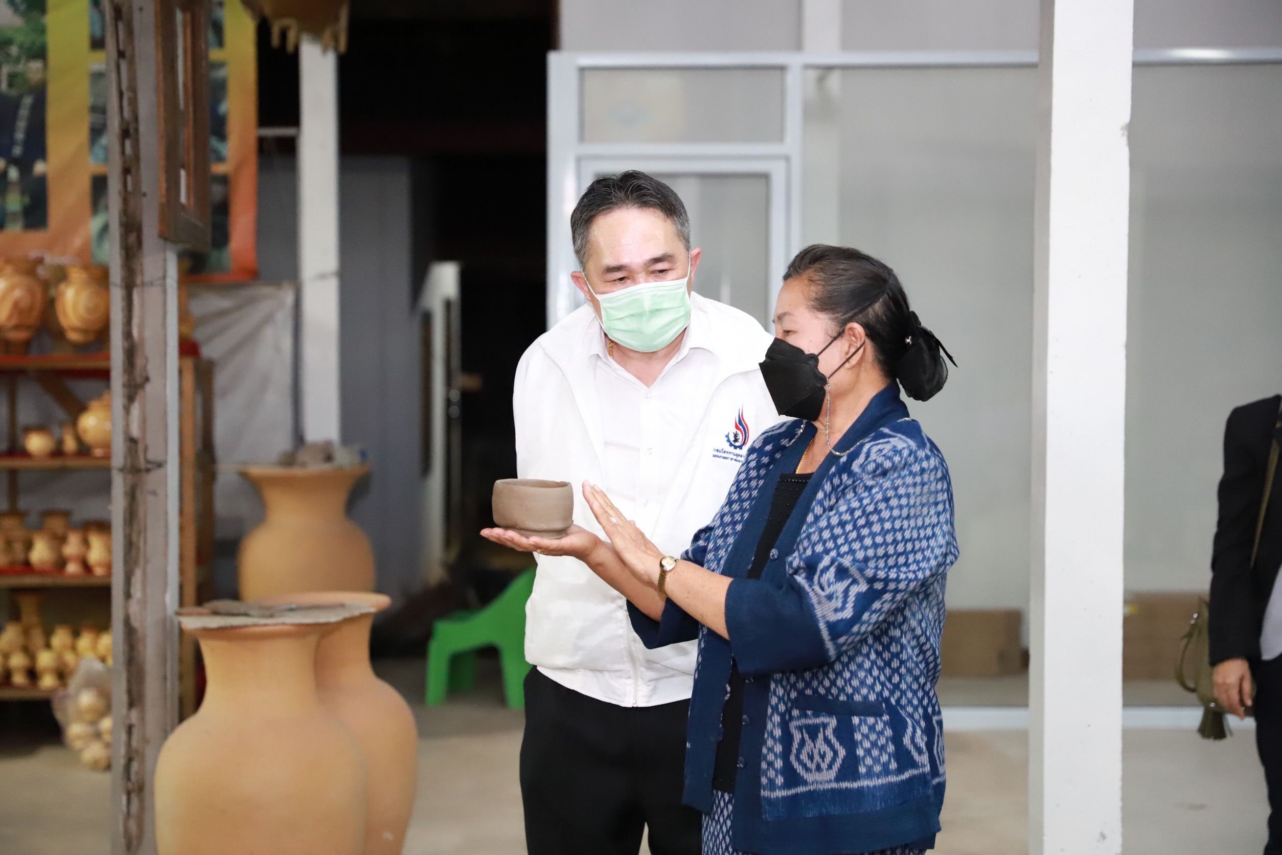 ดีพร้อม ร่วมลงพื้นที่เยี่ยมชมหมู่บ้าน CIV ชุมชนบ้านเชียง นับถอยหลังพร้อมดึงรายได้เข้าชุมชนหลังเปิดประเทศ