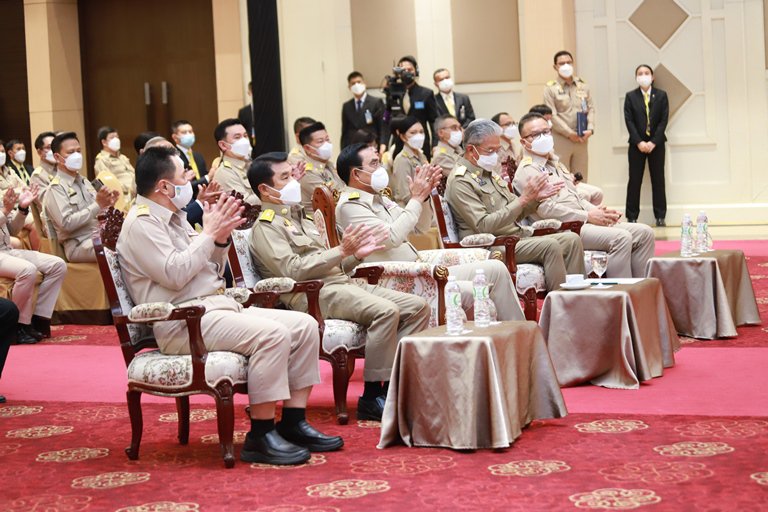 นรม. มอบ 63 รางวัลอุตสาหกรรม ประจำปี 2564 พร้อมเดินหน้าขับเคลื่อนอุตสาหกรรมไทยสู่ความมั่งคั่งและยั่งยืน