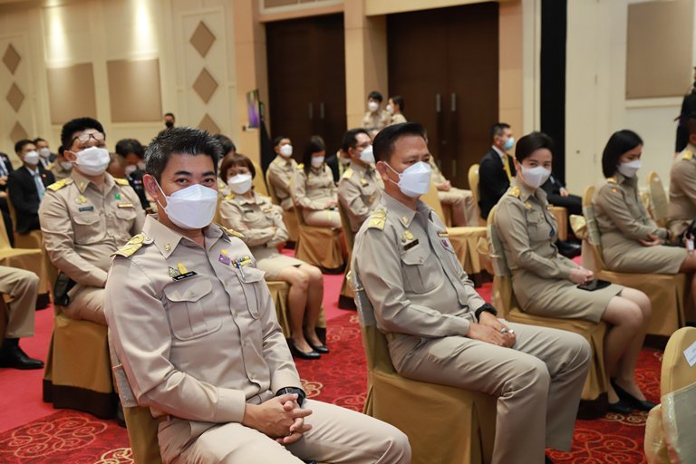 นรม. มอบ 63 รางวัลอุตสาหกรรม ประจำปี 2564 พร้อมเดินหน้าขับเคลื่อนอุตสาหกรรมไทยสู่ความมั่งคั่งและยั่งยืน