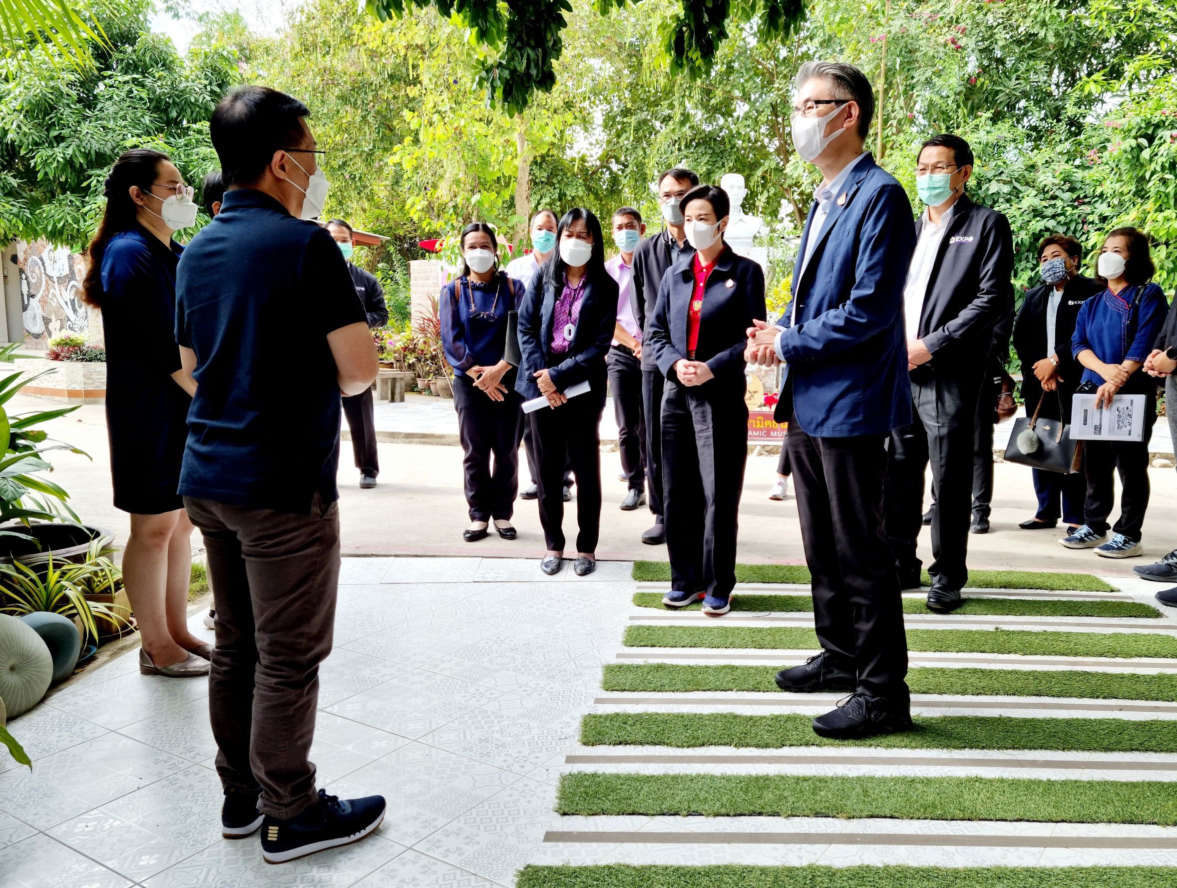ดีพร้อม ลงพื้นที่ลำปาง เยี่ยมชมสถานประกอบการเซรามิคคุณภาพสูง 