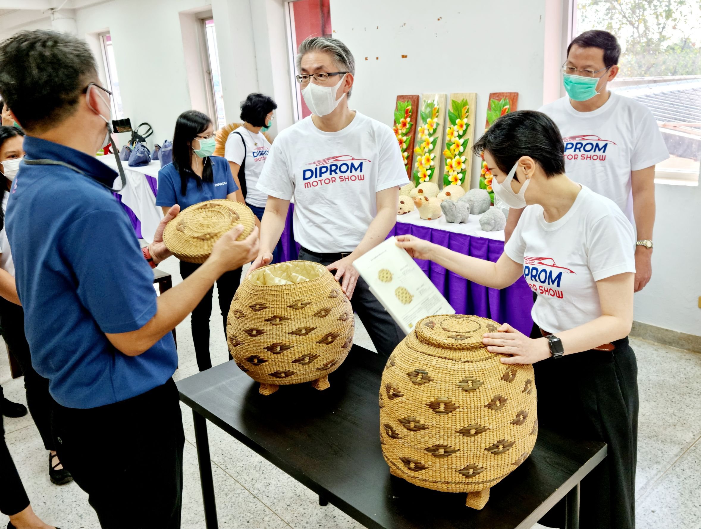 “อธิบดีณัฐพล” และคณะผู้บริหารดีพร้อม ลงพื้นที่เมืองชาละวัน ตรวจเยี่ยมและมอบนโยบายแก่บุคลากรดีพร้อมเซนเตอร์ 3 พร้อมเน้นย้ำการปรับกระบวนการทำงานให้เกิดประสิทธิผลสูงสุด